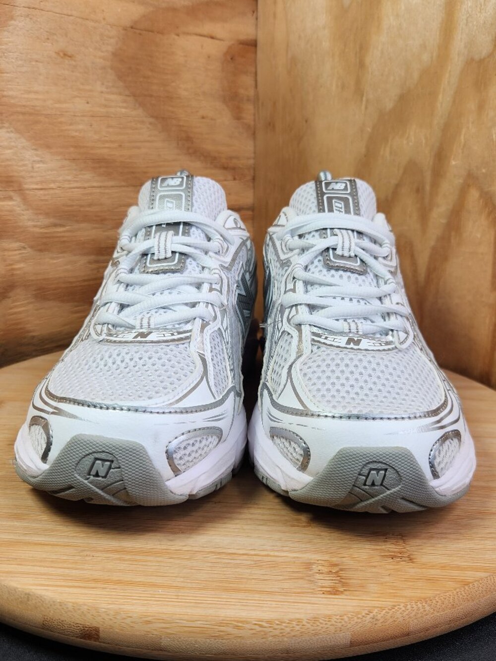 New Balance 740 Womens Casual Sneakers - Picture 2 of 9